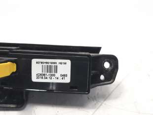 Recambio de warning para kia stonic (ybcuv) 2017- 1.0 tgdi cat referencia OEM IAM 4D63611000 93790H8010WK  2