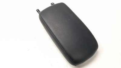 Recambio de apoyabrazos central para toyota rav 4 2012-2019 referencia OEM IAM 5895935010  