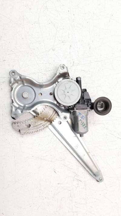 Recambio de elevalunas trasero izquierdo para toyota rav 4 2012-2019 referencia OEM IAM 6980442050  