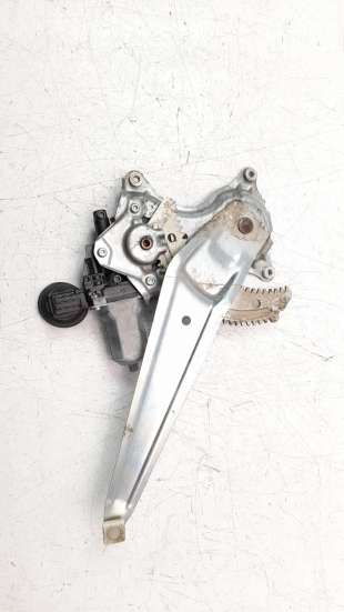 Recambio de elevalunas trasero izquierdo para toyota rav 4 2012-2019 referencia OEM IAM 6980442050   2