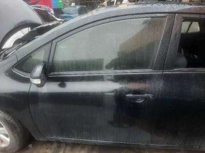 Recambio de cerradura puerta delantera izquierda para toyota auris 2012-2019 1.4 turbodiesel cat referencia OEM IAM   