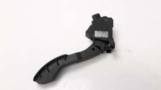 Recambio de potenciometro pedal para toyota auris 2012-2019 1.4 turbodiesel cat referencia OEM IAM 7811002011  