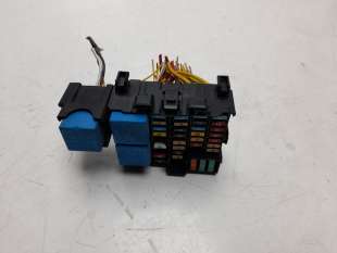 Recambio de caja reles / fusibles para dacia sandero 2012- 1.5 dci diesel fap cat referencia OEM IAM 243809584R  