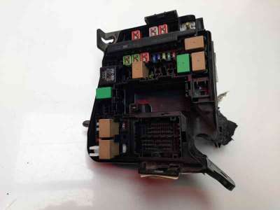 Recambio de caja reles / fusibles para kia carens ( ) 2013- 1.7 crdi cat referencia OEM IAM 91320A4730  