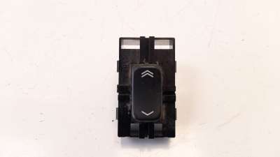 Recambio de mando elevalunas delantero derecho para cadillac srx 2004-2007 v8 sport luxury referencia OEM IAM 25750264  