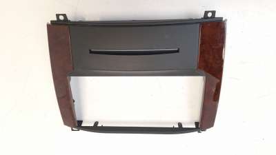 Recambio de moldura para cadillac srx 2004-2007 v8 sport luxury referencia OEM IAM 25749981  