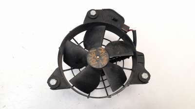 Recambio de electroventilador para renault twingo iii 2014- 1.0 sce referencia OEM IAM 8240708  