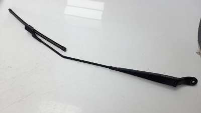 Recambio de brazo limpia delantero derecho para peugeot 208 2012-2019 1.4 hdi fap referencia OEM IAM 9673292080  