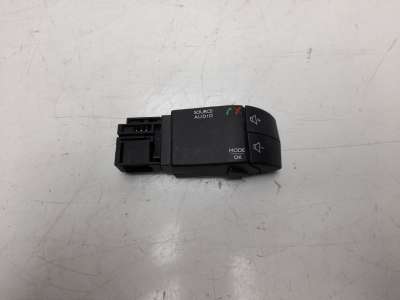 Recambio de mando multifuncion para dacia sandero 2012- 1.5 dci diesel fap cat referencia OEM IAM 255522448R  