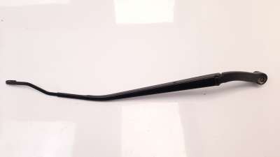 Recambio de brazo limpia delantero derecho para suzuki vitara 2015- 1.4 16v cat referencia OEM IAM 3833054P00000  