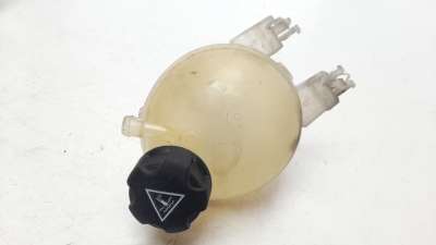 Recambio de deposito expansion para peugeot 208 2012-2019 1.4 hdi fap referencia OEM IAM 9800777280 481572 