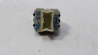 Recambio de mando elevalunas delantero izquierdo para renault clio iv 2012- limited referencia OEM IAM 254118722R IAF240017 