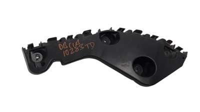 Recambio de molduras traseras para dacia duster 2010-2018 laureate 4x2 referencia OEM IAM 622200010R  