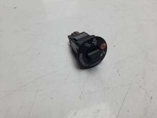 Recambio de interruptor para renault captur 2013- zen referencia OEM IAM 681995290R  
