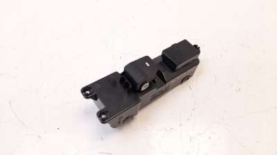 Recambio de mando elevalunas trasero derecho para hyundai tucson 2015- 1.6 cat referencia OEM IAM 93580D3131  