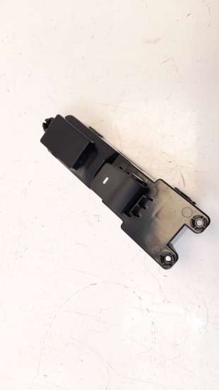 Recambio de mando elevalunas trasero izquierdo para hyundai tucson 2015- 1.6 cat referencia OEM IAM 93580D3031  