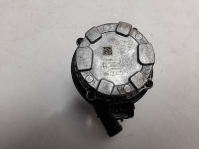 Recambio de bomba agua para dacia logan ii 2012- comfort referencia OEM IAM 210103582R  