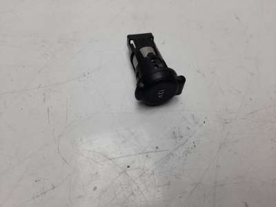 Recambio de cenicero para citroën c3 2016- elle referencia OEM IAM 9801850877  