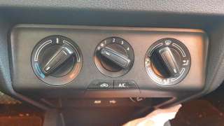 Recambio de mando calefaccion / aire acondicionado para skoda fabia 2014- 1.2 tsi referencia OEM IAM 6V0820045A  