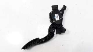 Recambio de potenciometro pedal para hyundai i20 2014- 1.2 16v cat referencia OEM IAM 32700B9010  