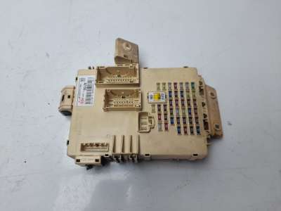Recambio de caja reles / fusibles para kia cee´d 2012-2018 1.4 crdi cat referencia OEM IAM 91950A2150  