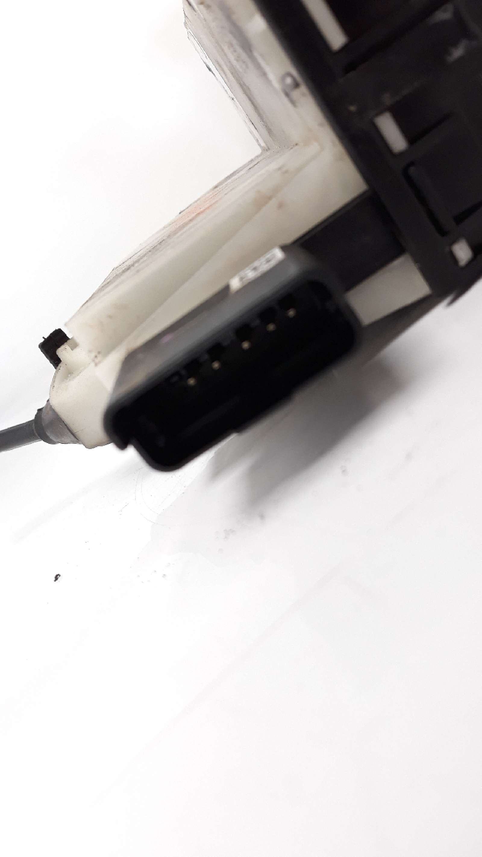 Recambio de cerradura puerta trasera izquierda para peugeot 208 2012-2019 1.2 12v vti referencia OEM IAM 9812501280   Recambio de cerradura puerta trasera izquierda para peugeot 208 2012-2019 1.2 12v vti referencia OEM IAM 9812501280