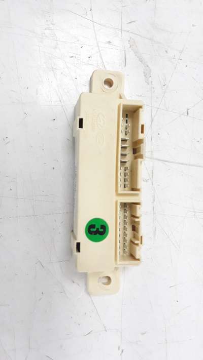 Recambio de caja reles / fusibles para kia cee´d 2012-2018 concept referencia OEM IAM 919402H130  