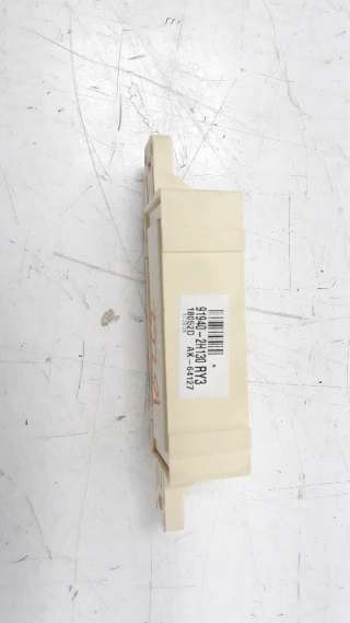Recambio de caja reles / fusibles para kia cee´d 2012-2018 concept referencia OEM IAM 919402H130  