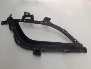 Recambio de molduras delanteras para hyundai i30 (gd) 2012-2017 1.4 cat referencia OEM IAM 86564A6030  