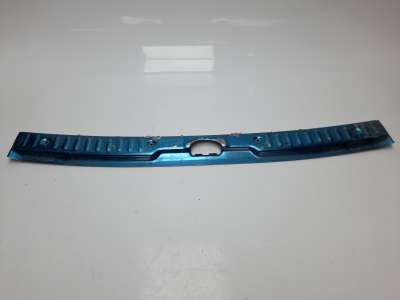 Recambio de molduras traseras para peugeot 308 sw 2008-2012 envy referencia OEM IAM 807517E  