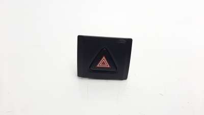 Recambio de warning para hyundai kona 2017- referencia OEM IAM 93790J9000  