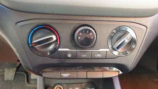 Recambio de mando calefaccion / aire acondicionado para hyundai i20 2014- 1.2 16v cat referencia OEM IAM 97250C8010  