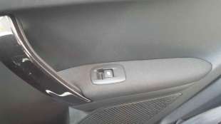 Recambio de mando elevalunas trasero derecho para peugeot 208 2012-2019 1.2 16v vti referencia OEM IAM 98242560ZD  