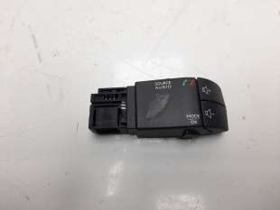 Recambio de mando multifuncion para renault clio iv 2012- technofeel referencia OEM IAM 255522448R  