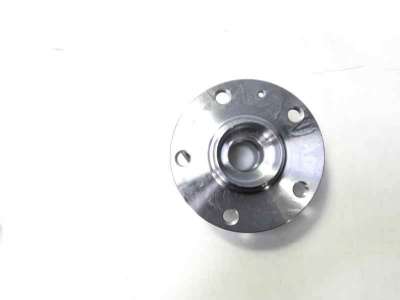 Recambio de buje para volkswagen golf v berlina (1k1) 2003-2008 referencia OEM IAM 5Q0407621B KLPVW013 