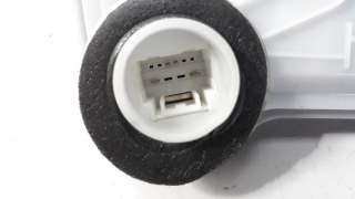 Recambio de cerradura puerta delantera derecha para toyota c-hr 2016- referencia OEM IAM 69030F4020  