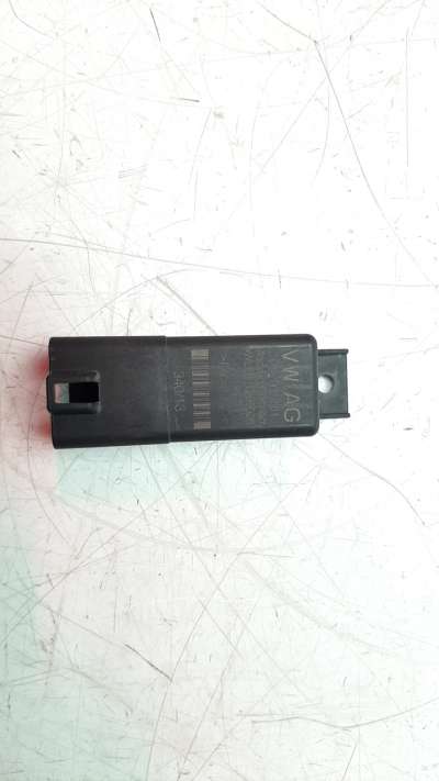 Recambio de caja precalentamiento para audi a1 (8x) 2010-2014 1.6 tdi referencia OEM IAM 04L907281  