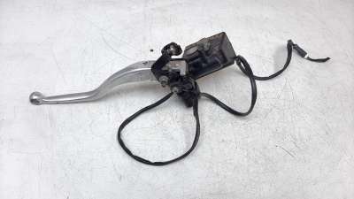 Recambio de bomba freno para triumph tiger 800 2018- tiger 800 xca referencia OEM IAM T2021557  