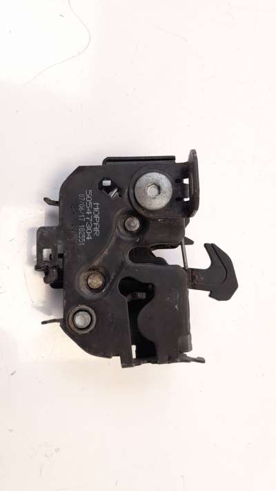 Recambio de cerradura capo para alfa romeo giulia (952) 2016- 2.2 jtdm cat referencia OEM IAM 50547304  