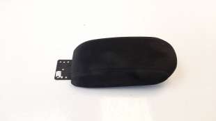 Recambio de apoyabrazos central para jeep renegade 2014- 1.6 cat referencia OEM IAM 735600151  