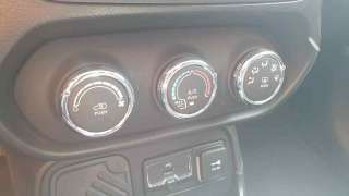 Recambio de mando climatizador para jeep renegade 2014- 1.6 cat referencia OEM IAM 7356577920  