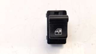 Recambio de mando elevalunas trasero derecho para jeep renegade 2014- 1.6 cat referencia OEM IAM 30170844  