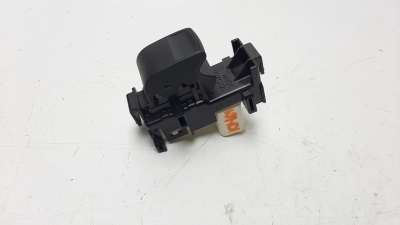 Recambio de mando elevalunas trasero derecho para toyota yaris 2017- 1.5 16v cat referencia OEM IAM 848100D030 8292B7N 