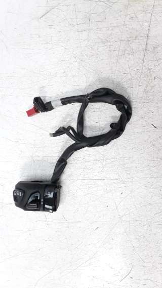 Recambio de piña luces izquierda para yamaha x-max 125 2014-2020 referencia OEM IAM B74H39630000  