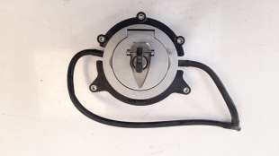 Recambio de tapa exterior combustible para ducati monster 696 2007-2015 m 696 referencia OEM IAM 89520391B  