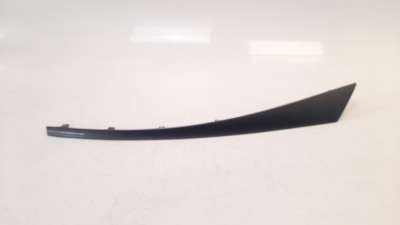 Recambio de moldura para renault megane iii berlina 5 p 2008-2016 limited referencia OEM IAM 684120007R  