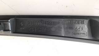 Recambio de moldura para renault megane iii berlina 5 p 2008-2016 limited referencia OEM IAM 684120007R  