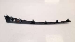 Recambio de moldura para renault megane iii berlina 5 p 2008-2016 limited referencia OEM IAM 684120007R  