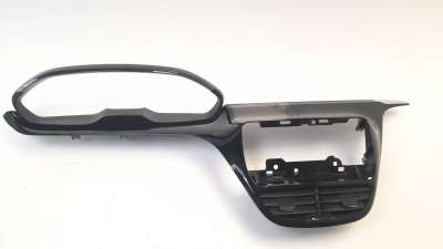 Recambio de moldura para peugeot 208 2012-2019 1.6 16v hdi fap referencia OEM IAM 9673830077  