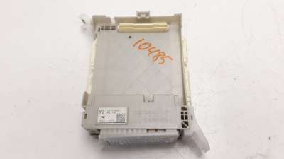 Recambio de caja reles / fusibles para lexus rx 2009-2015 3.5 v6 24v cat referencia OEM IAM 8273048A21  